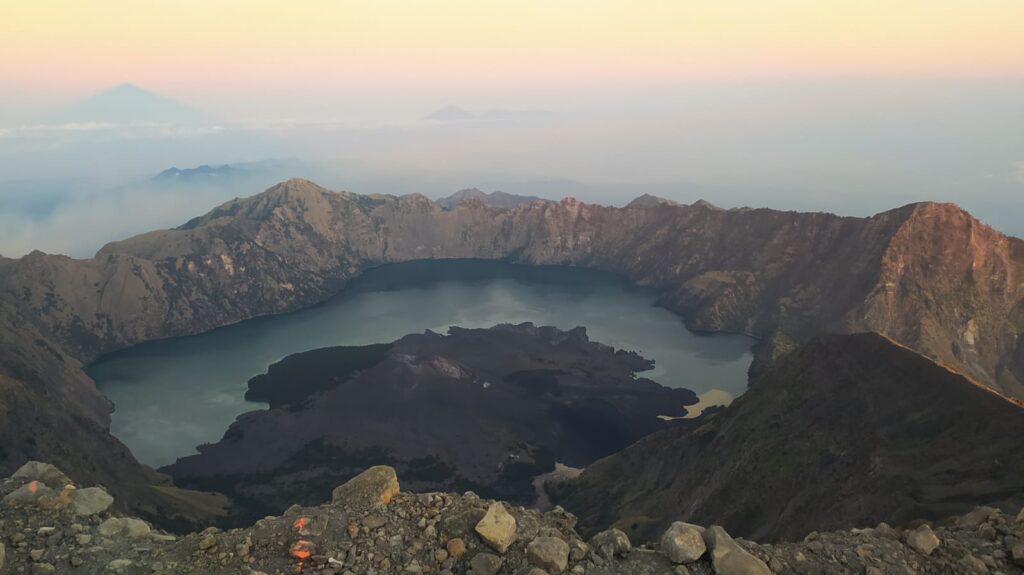 mount rinjani summit